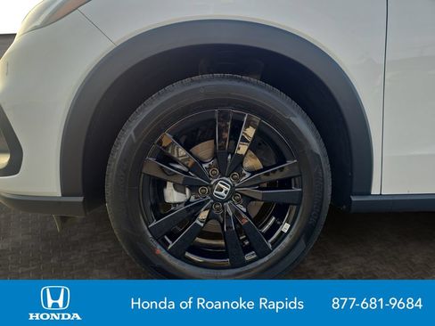 New 2026 Honda HR-V Sport image 9