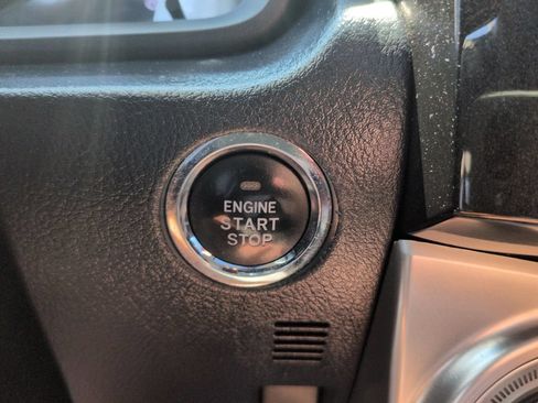 Used 2015 Toyota 4Runner Limited AWD/4WD image 18