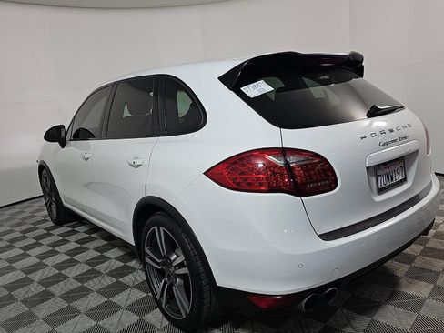 Used 2013 Porsche Cayenne Turbo image 6