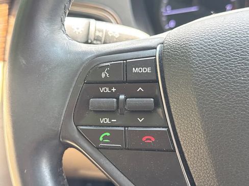 Used 2017 Hyundai Sonata Limited w/ Tech Package 03 FWD image 28
