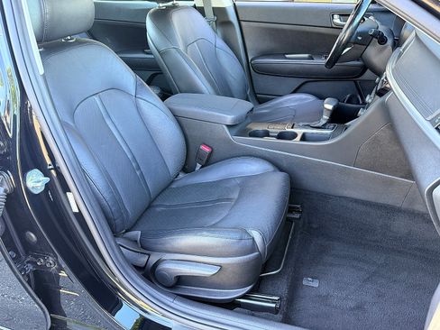 Used 2020 Kia Optima SE FWD image 36