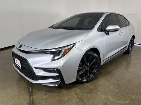 Used 2024 Toyota Corolla SE image 1