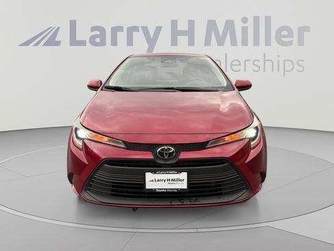 Certified 2025 Toyota Corolla LE FWD image 8