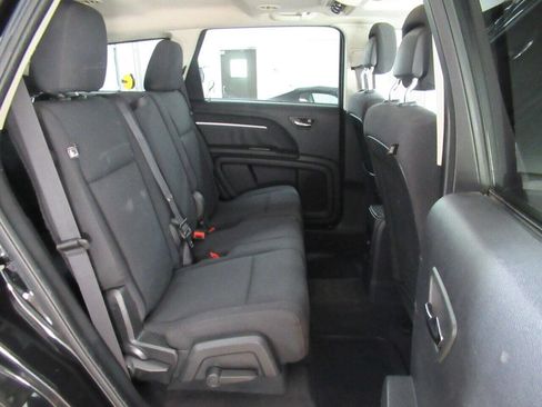Used 2010 Dodge Journey SXT w/ Flexible Seating Group image 19