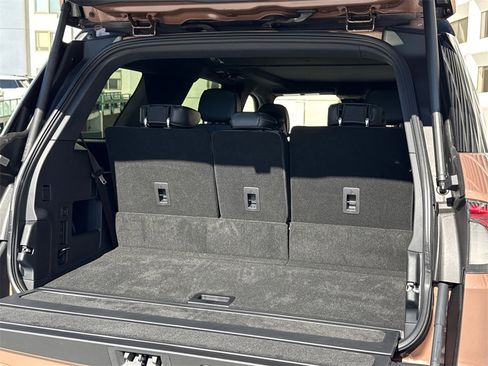 New 2025 Lincoln Navigator Black Label image 21