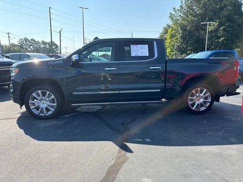 Used 2026 Chevrolet Silverado 1500 High Country AWD/4WD image 2