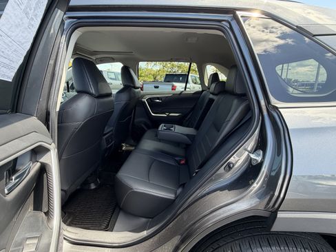 Used 2023 Toyota RAV4 XLE Premium AWD/4WD image 18