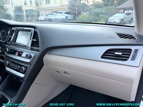 Used 2018 Hyundai Sonata SE FWD image 10