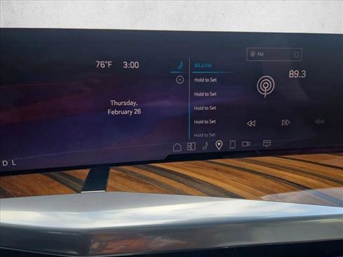 Used 2025 Cadillac Escalade ESV Sport Platinum w/ LPO, ONYX Package image 28