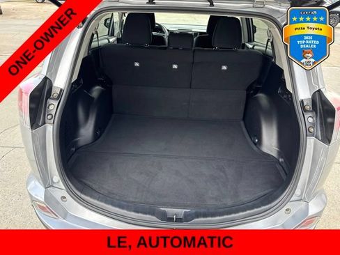 Used 2017 Toyota RAV4 LE FWD image 15
