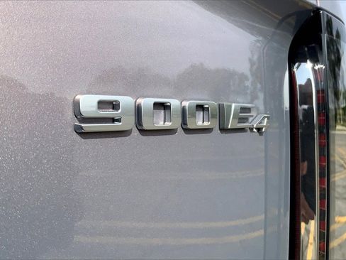 New 2026 Cadillac Vistiq Premium Luxury image 16