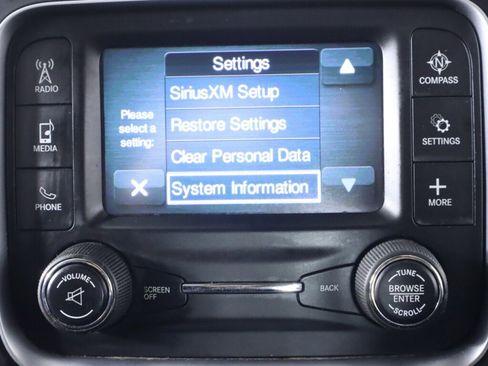 Used 2017 RAM 1500 Classic SLT image 21