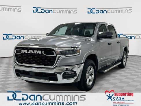 Used 2025 RAM 1500 Big Horn AWD/4WD image 1