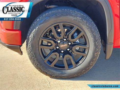 Used 2024 GMC Sierra 1500 Elevation image 12