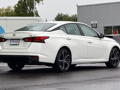 Used 2024 Nissan Altima 2.5 SR