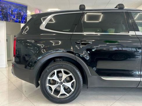 Used 2022 Kia Telluride EX image 8