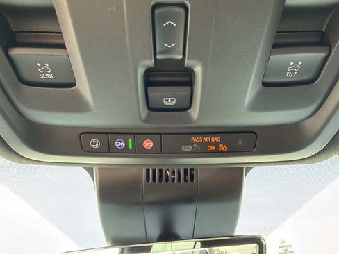 Used 2023 GMC Yukon Denali Ultimate AWD/4WD image 22