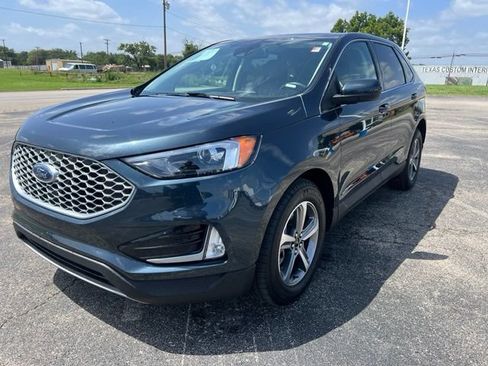 Used 2024 Ford Edge SEL w/ Convenience Package AWD/4WD image 3