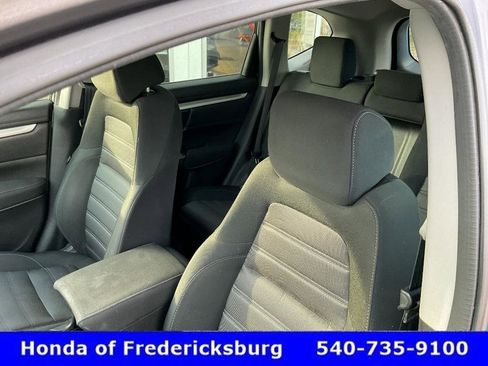 Certified 2018 Honda CR-V LX image 29