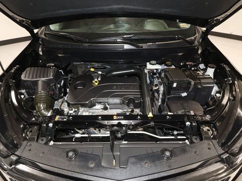 Certified 2024 Chevrolet Equinox LT image 30