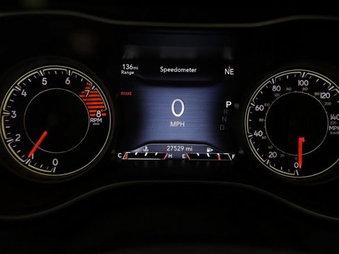 Used 2022 Jeep Cherokee Trailhawk w/ Comfort/Convenience Group image 17