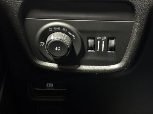 New 2026 Jeep Grand Cherokee Limited w/ Limited Altitude Package AWD/4WD image 19