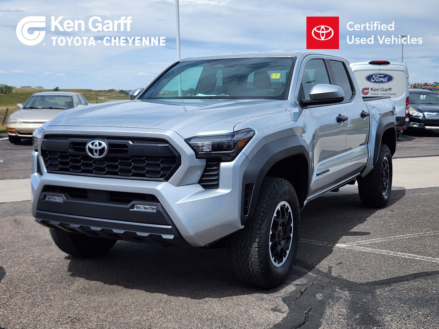 Used 2024 Toyota Tacoma TRD Off-Road AWD/4WD image 1