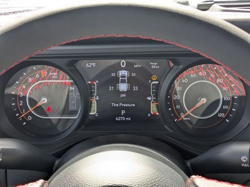 Used 2025 Jeep Gladiator Rubicon image 22