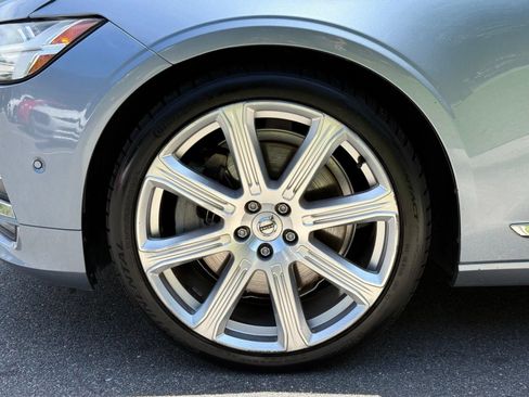 Used 2017 Volvo S90 T6 Inscription w/ Vision Package AWD/4WD image 17