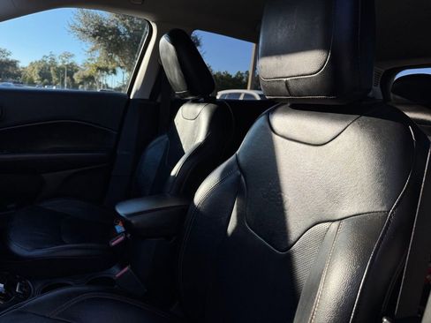 Used 2019 Jeep Compass Limited image 37
