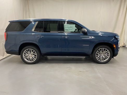 New 2026 Chevrolet Tahoe Premier w/ Sun And Tow Package AWD/4WD image 9