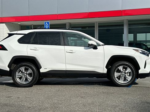 Certified 2023 Toyota RAV4 XLE w/ Convenience Package AWD/4WD image 3