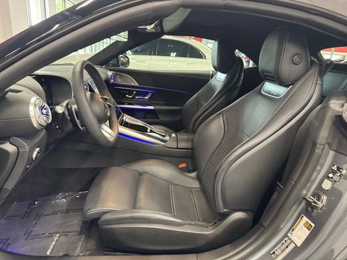 Used 2023 Mercedes-Benz SL 43 AMG w/ Driver Assistance Package image 21