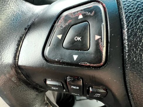 Used 2012 Ford Explorer XLT image 17