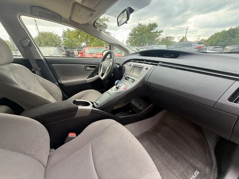 Used 2015 Toyota Prius Two FWD image 13
