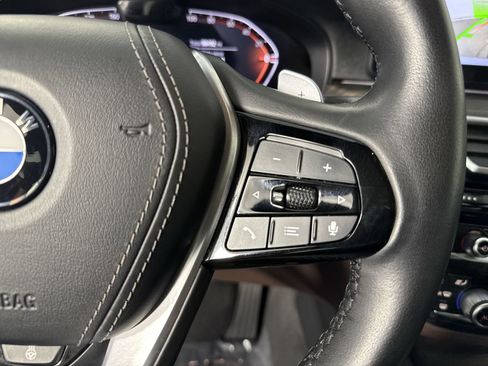 Used 2022 BMW 540i xDrive w/ Premium Package image 14