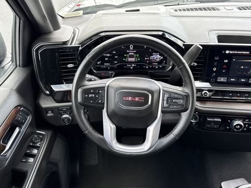 Used 2025 GMC Sierra 1500 SLT AWD/4WD image 15