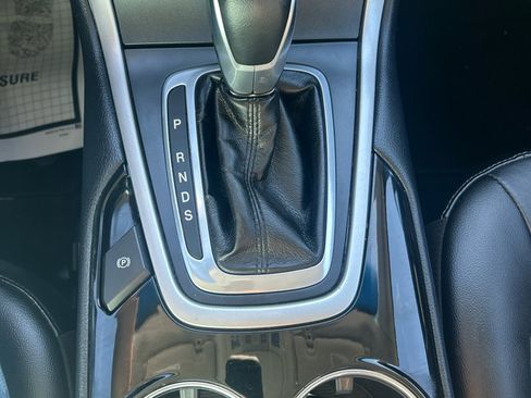 Used 2015 Ford Edge SEL w/ Equipment Group 201A image 21