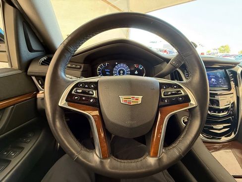 Used 2017 Cadillac Escalade ESV Premium Luxury image 16