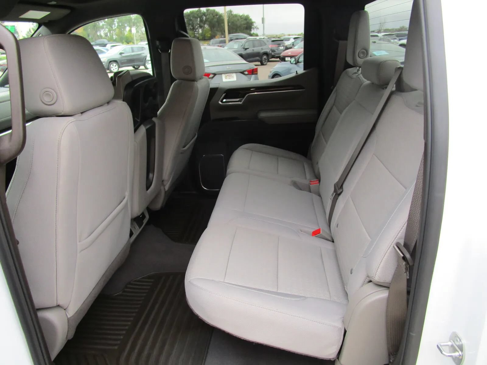 Used 2024 GMC Sierra 1500 SLE AWD/4WD image 16