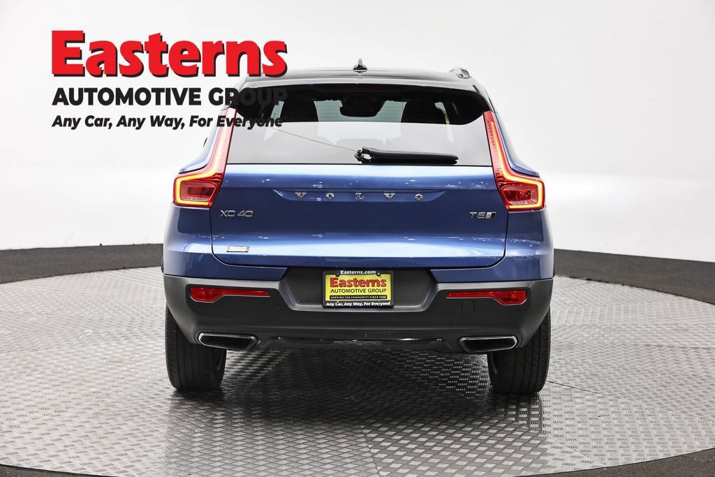 Used 2020 Volvo XC40 T5 R-Design AWD/4WD image 8