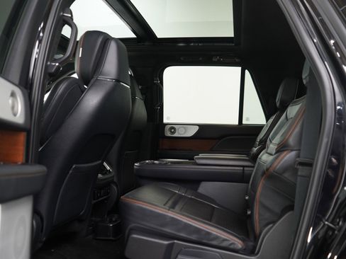 Used 2024 Lincoln Navigator L Black Label AWD/4WD image 22