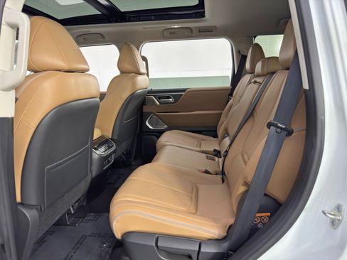 Used 2025 INFINITI QX80 Sensory image 47