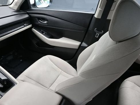 Used 2023 Honda Accord EX image 11