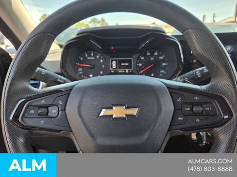 Used 2025 Chevrolet Trax LS FWD image 23