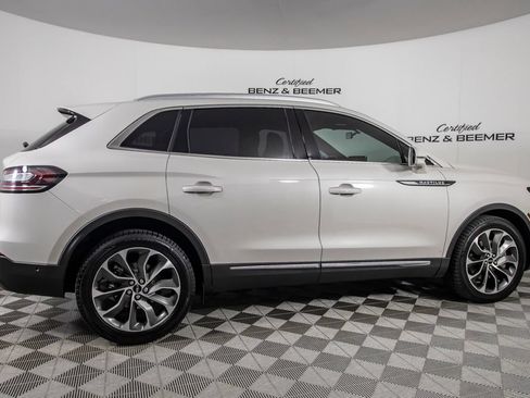 Used 2022 Lincoln Nautilus Reserve w/ Equipment Group 201A FWD image 3