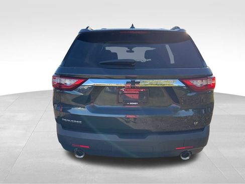 Used 2020 Chevrolet Traverse LT image 4
