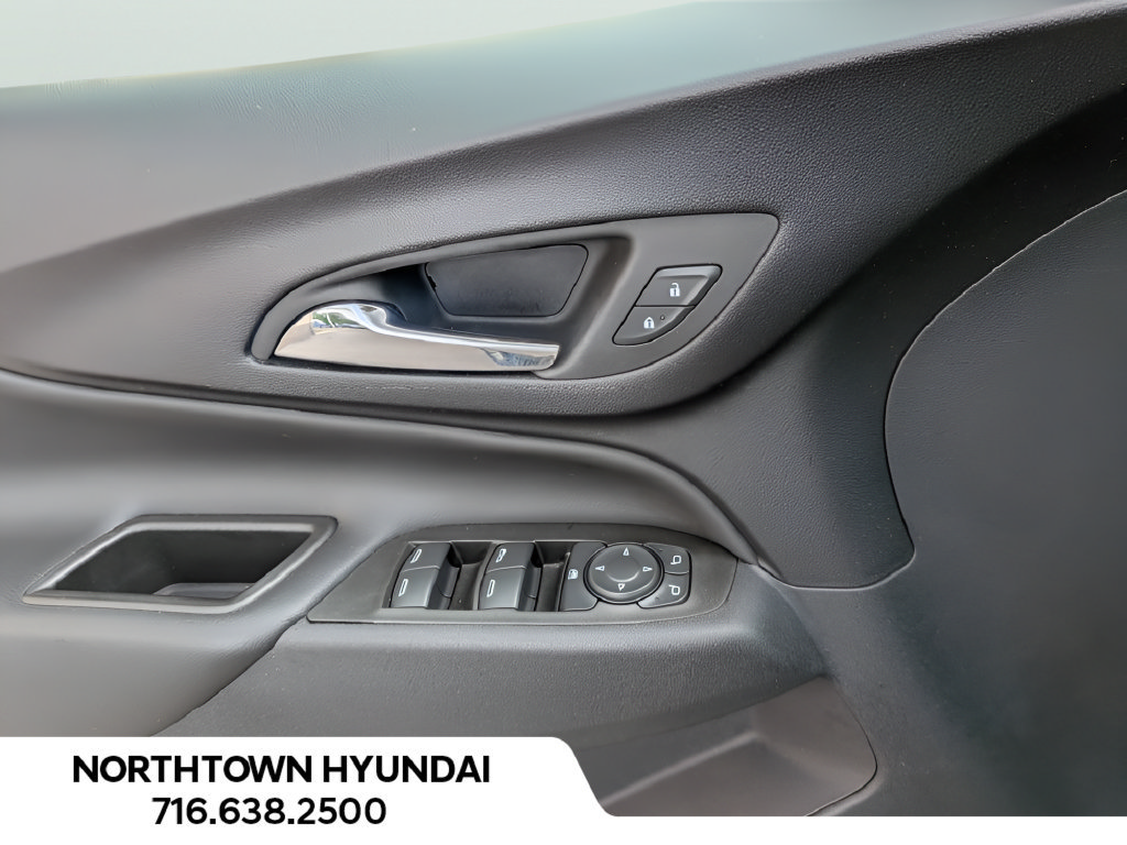 Used 2023 Chevrolet Equinox LT FWD image 26