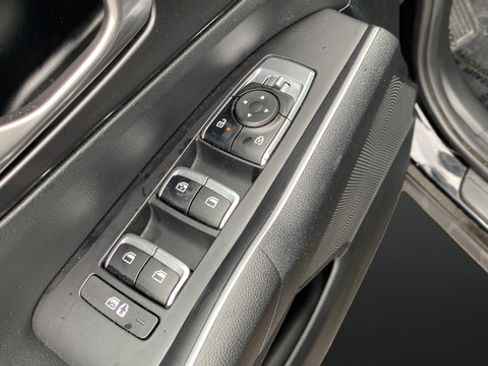 Used 2025 Kia Sorento LX FWD image 22