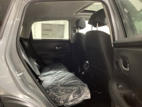New 2026 Honda HR-V EX-L image 10